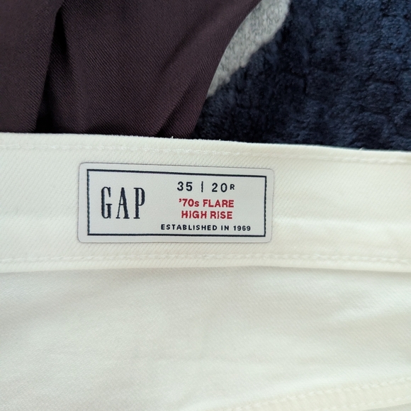 NWT Gap HIGH RISE 70s FLARE Plus Size 35 Women's White Jeans - Picture 10 of 11